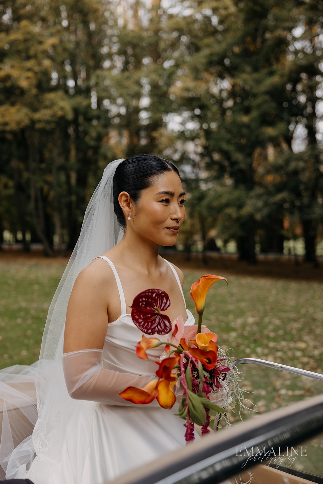 trendingbridallook2025styledmakeupweddingshootinqueenstownnewzealand